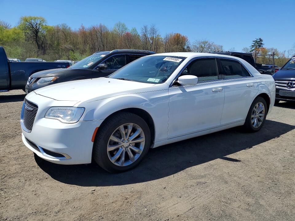 2017 CHRYSLER 300