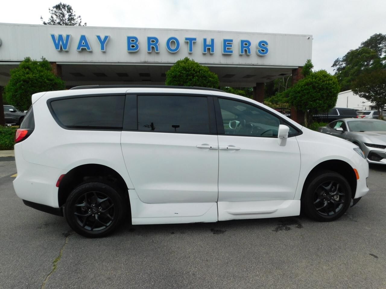 2019 CHRYSLER Pacifica