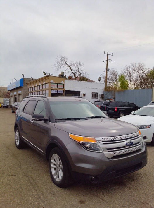 2014 FORD Explorer