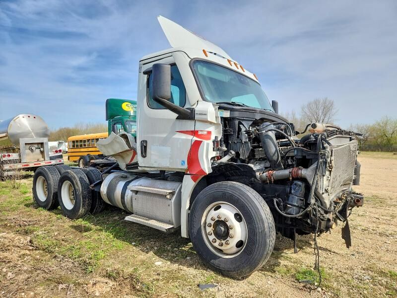 2022 FREIGHTLINER Cascadia
