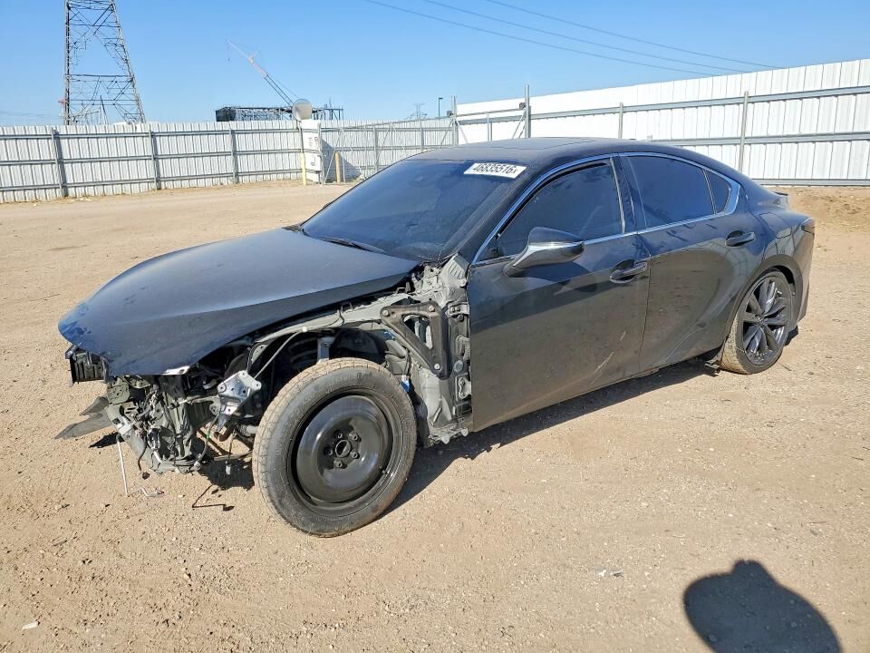 2021 LEXUS IS