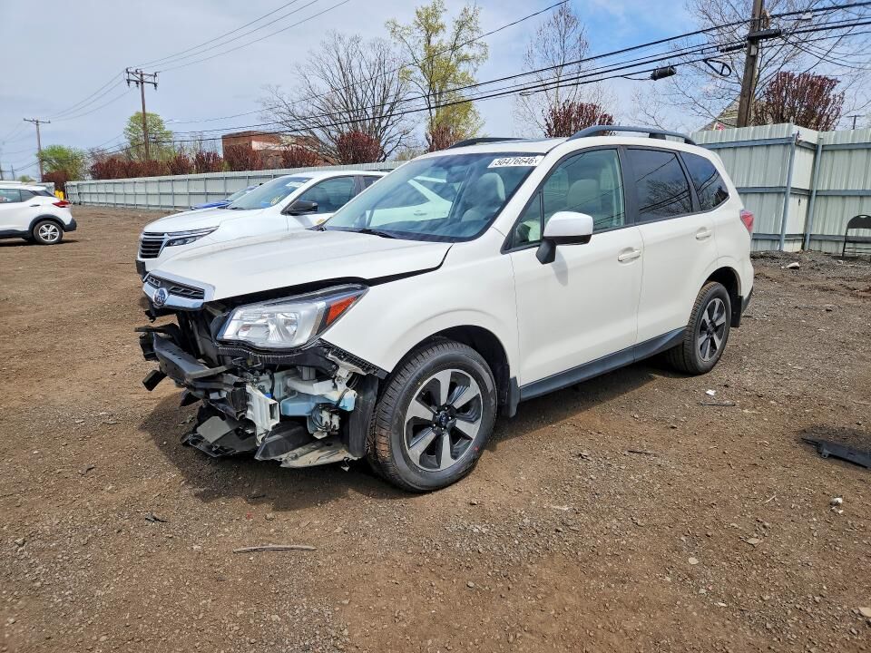 2017 SUBARU Forester