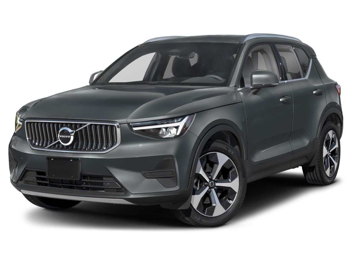 2026 VOLVO XC40
