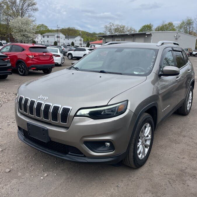 2019 JEEP Cherokee