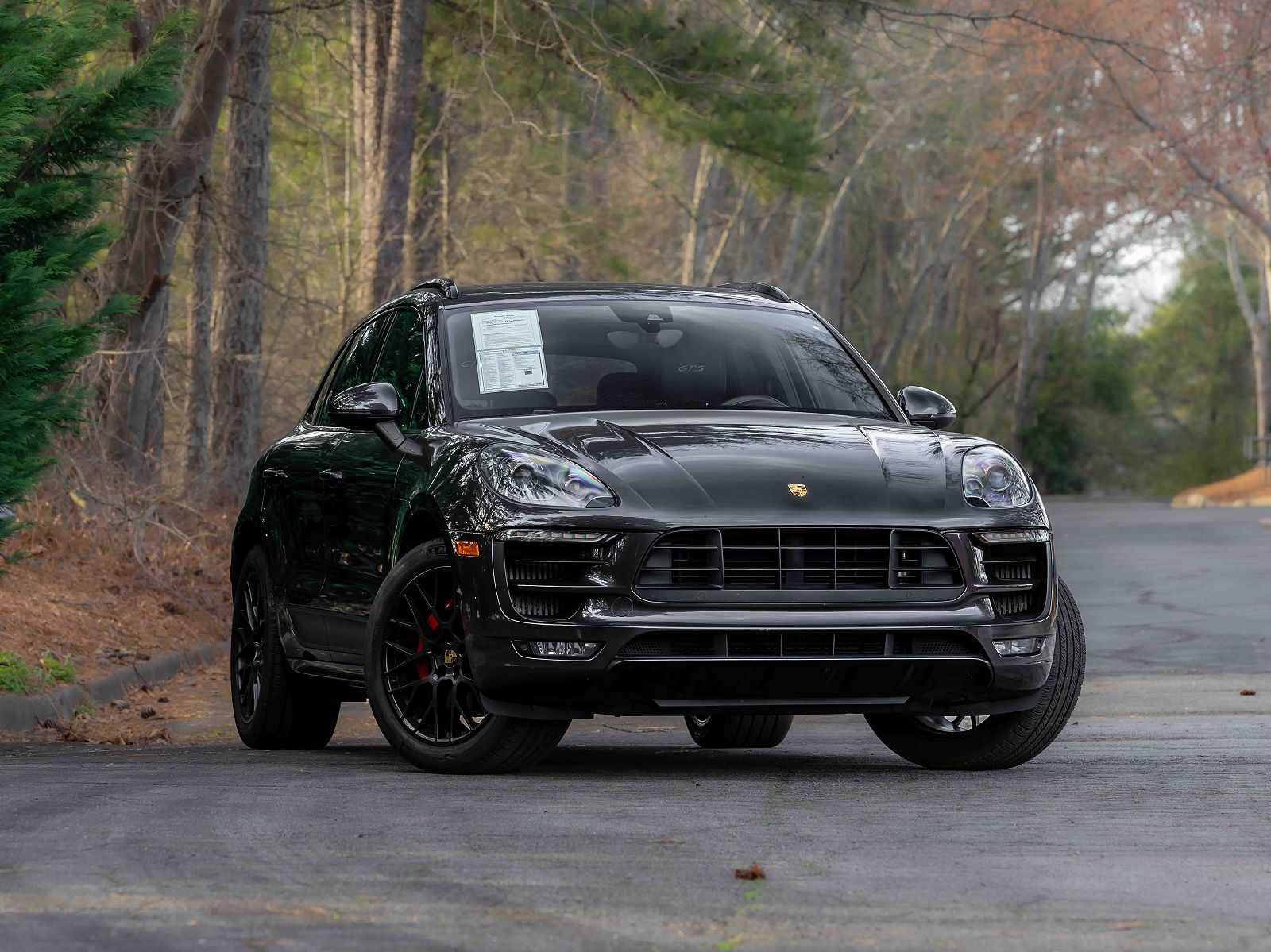 2017 PORSCHE Macan