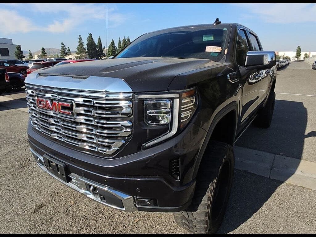 2023 GMC Sierra