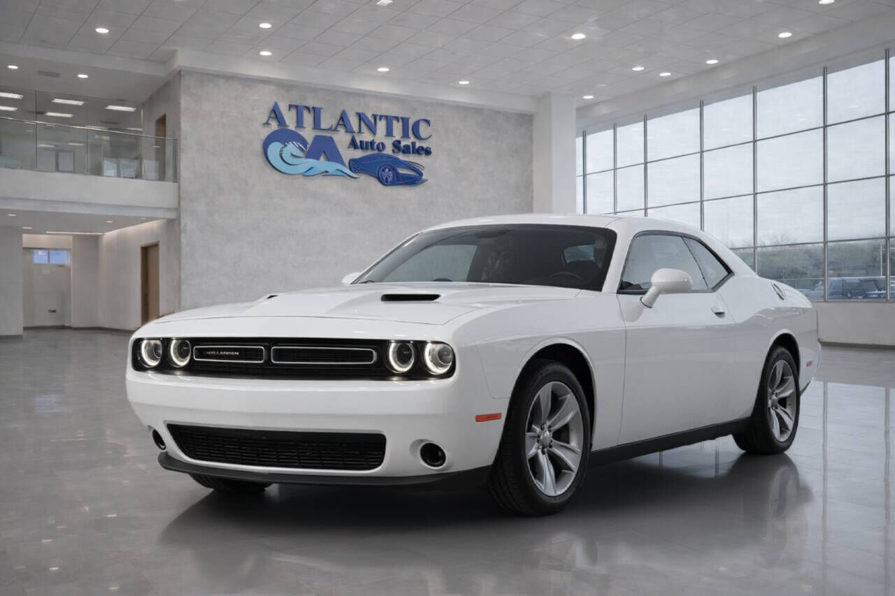 2017 DODGE Challenger