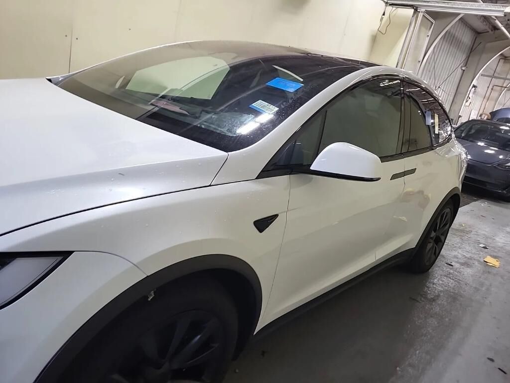 2023 TESLA Model X