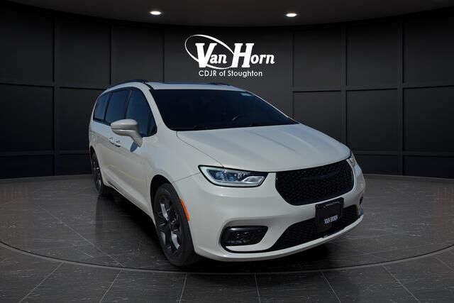 2021 CHRYSLER Pacifica