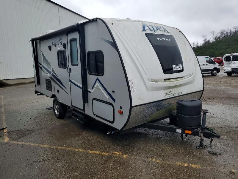 2018 FOREST RIVER Coachmen Apex