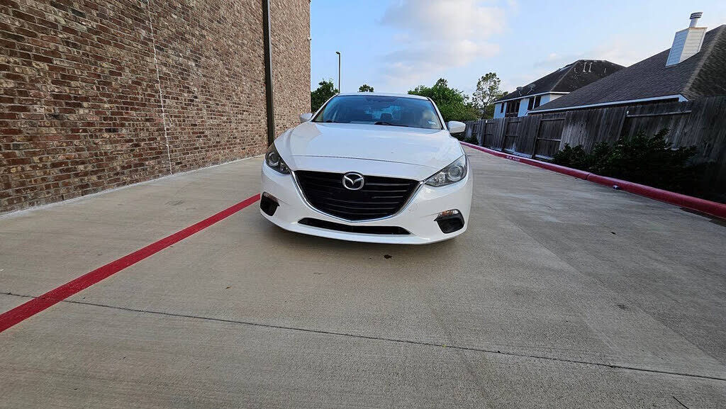 2016 MAZDA Mazda3