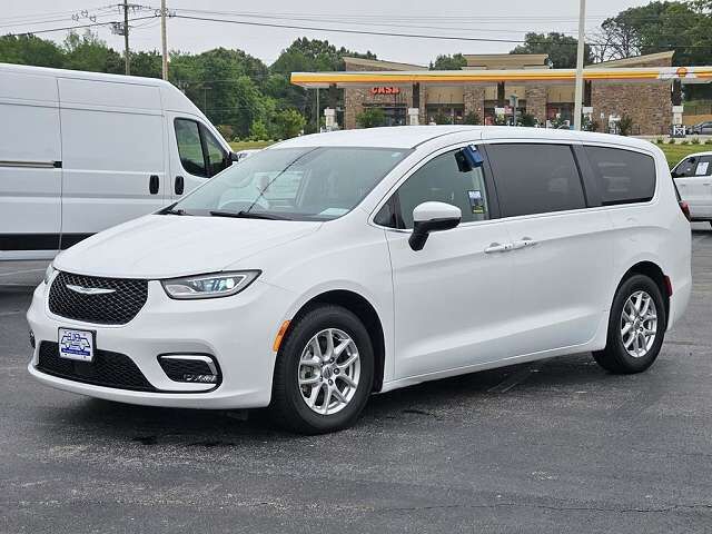2023 CHRYSLER Pacifica