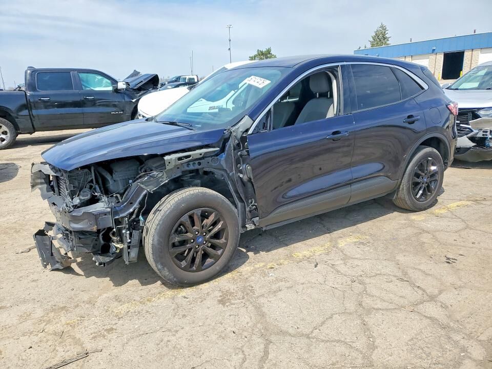 2021 FORD Escape