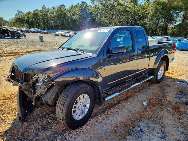 2015 NISSAN Frontier