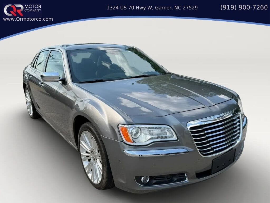 2011 CHRYSLER 300C