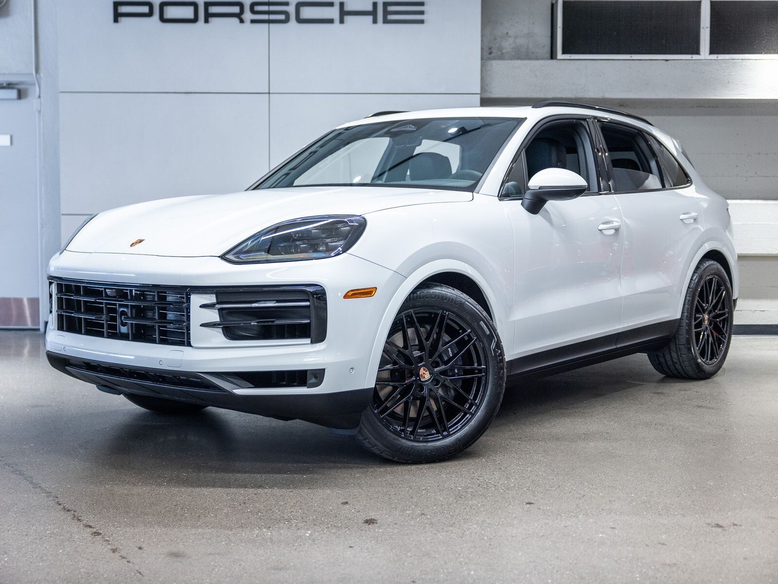 2026 PORSCHE Cayenne