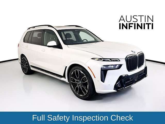 2023 BMW X7