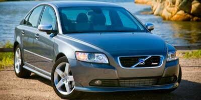 2011 VOLVO S40