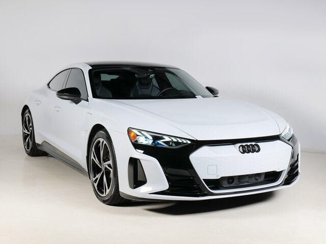 2023 AUDI e-tron GT