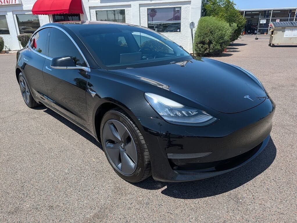 2018 TESLA Model 3