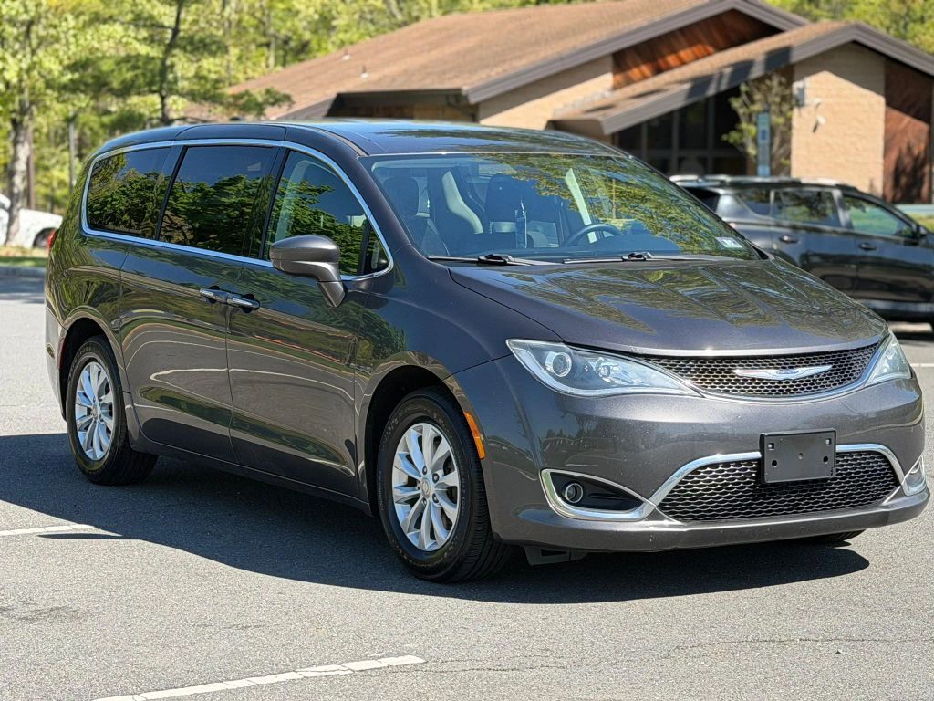2019 CHRYSLER Pacifica