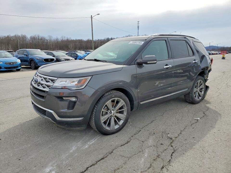 2018 FORD Explorer