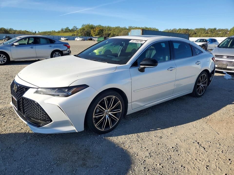 2019 TOYOTA Avalon