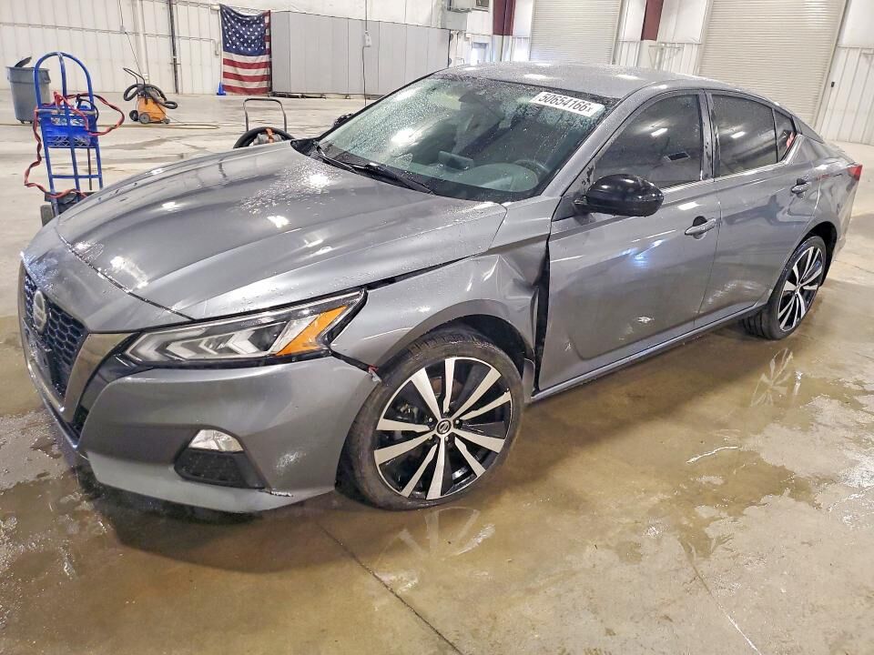 2021 NISSAN Altima