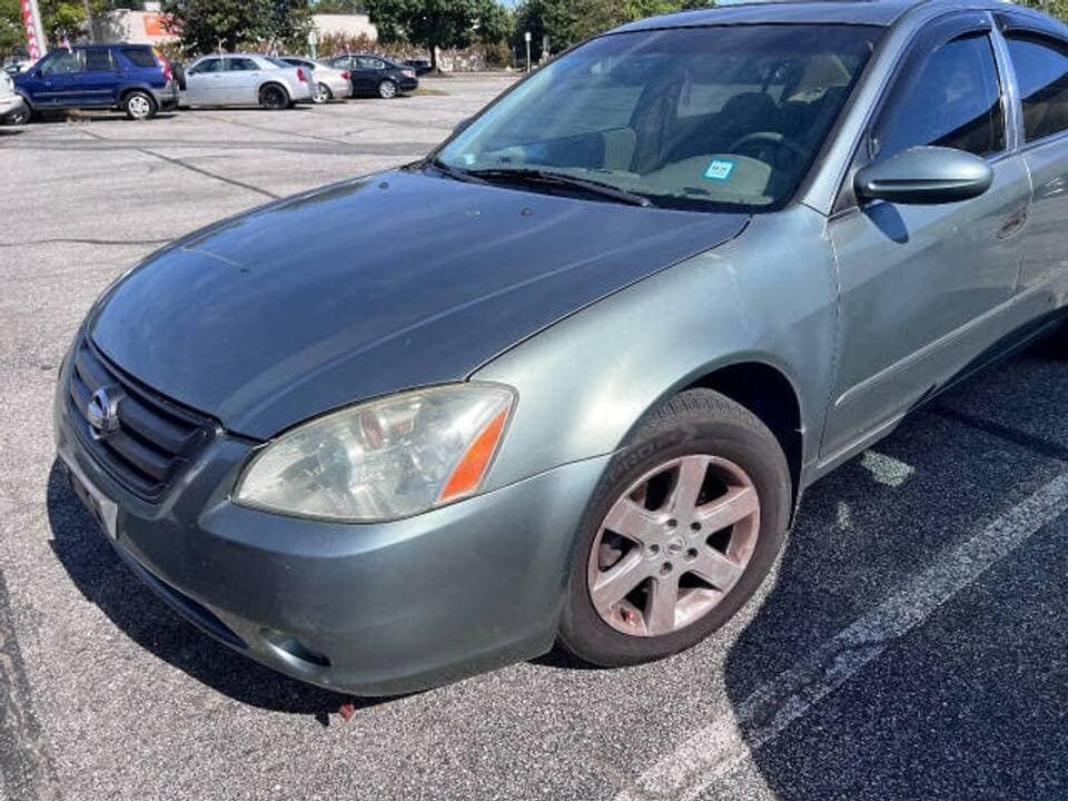2004 NISSAN Altima