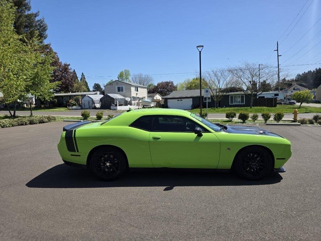 2015 DODGE Challenger