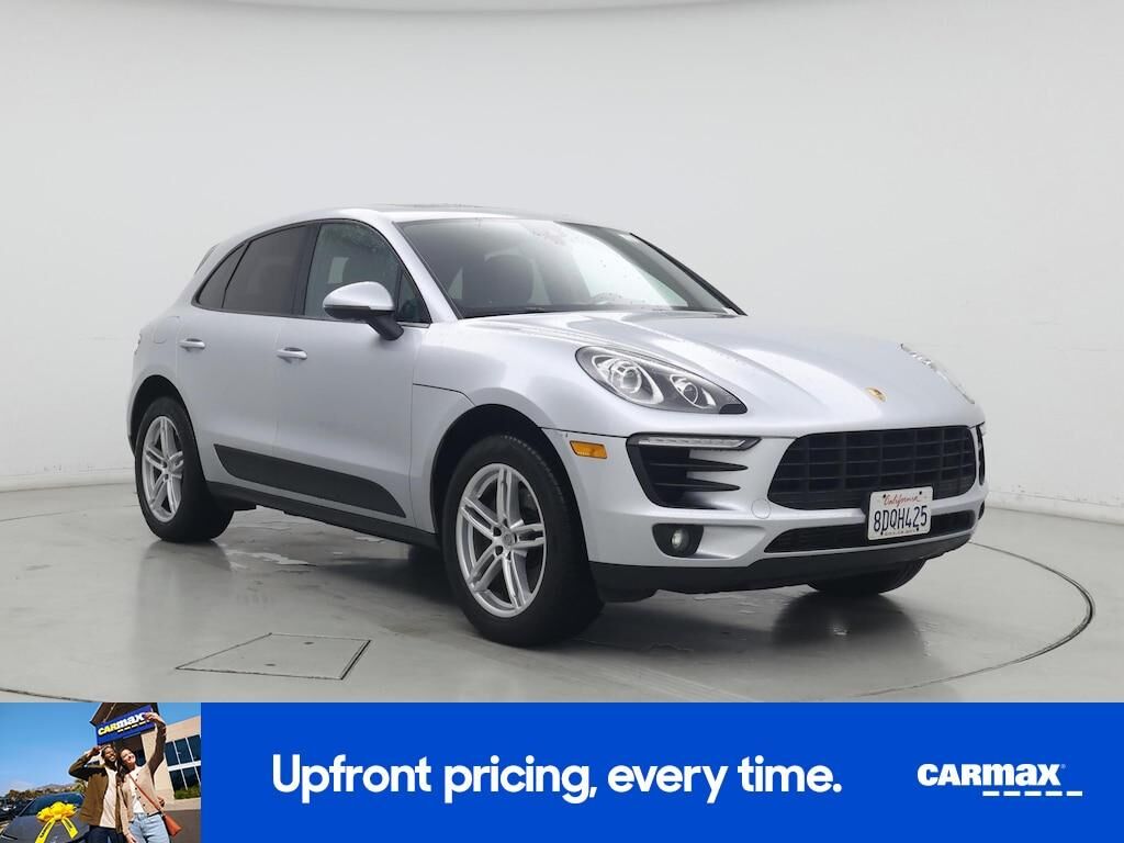 2018 PORSCHE Macan