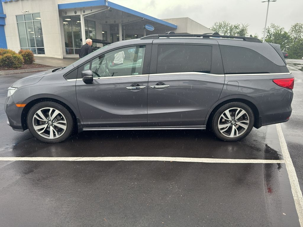 2021 HONDA Odyssey