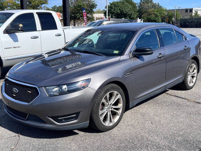 2013 FORD Taurus