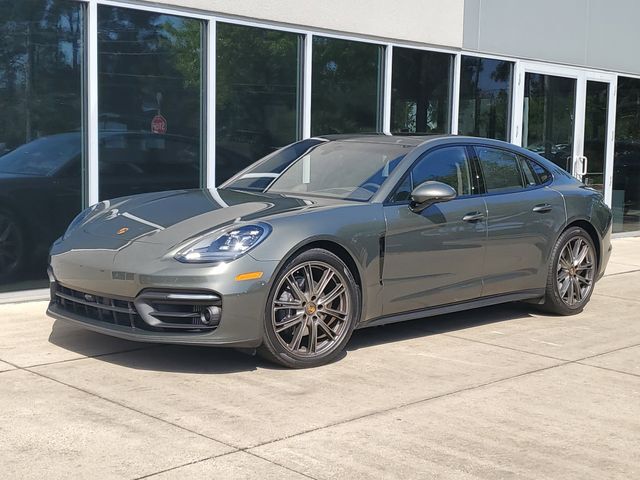 2023 PORSCHE Panamera