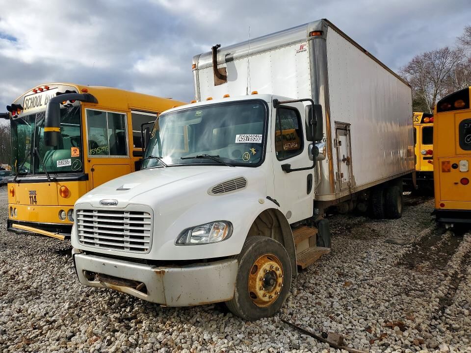 2013 FREIGHTLINER M2