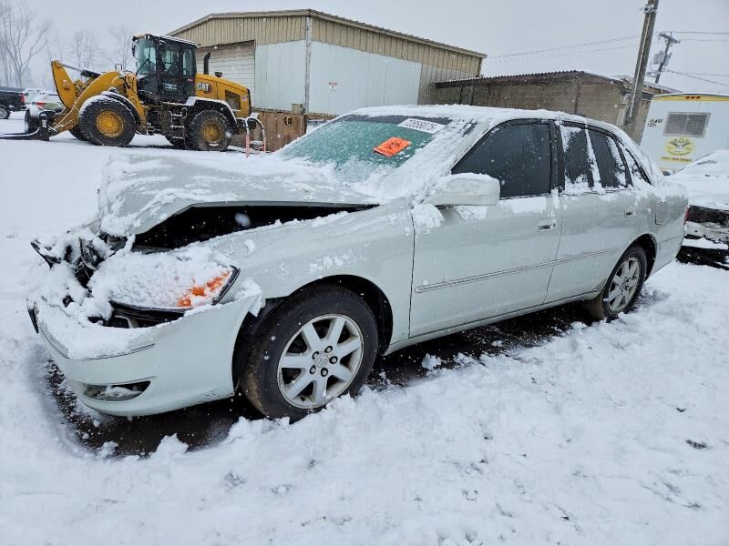 2003 TOYOTA Avalon