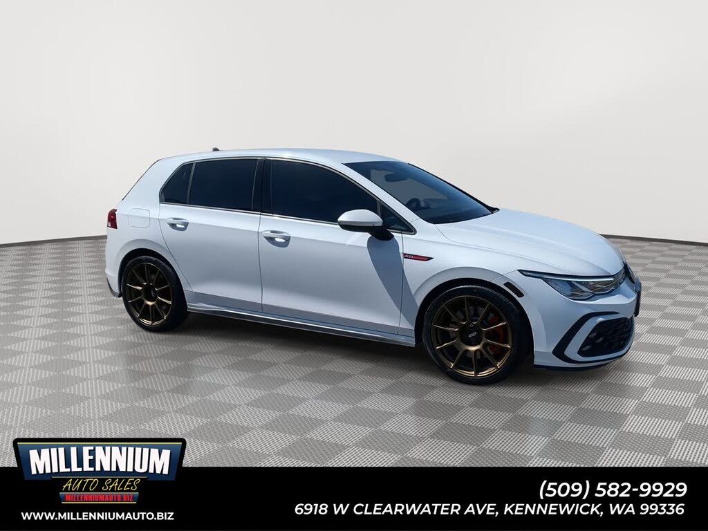 2022 VOLKSWAGEN Golf GTI