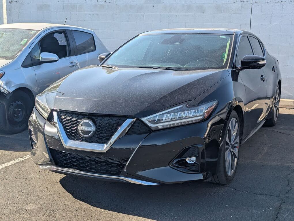 2023 NISSAN Maxima