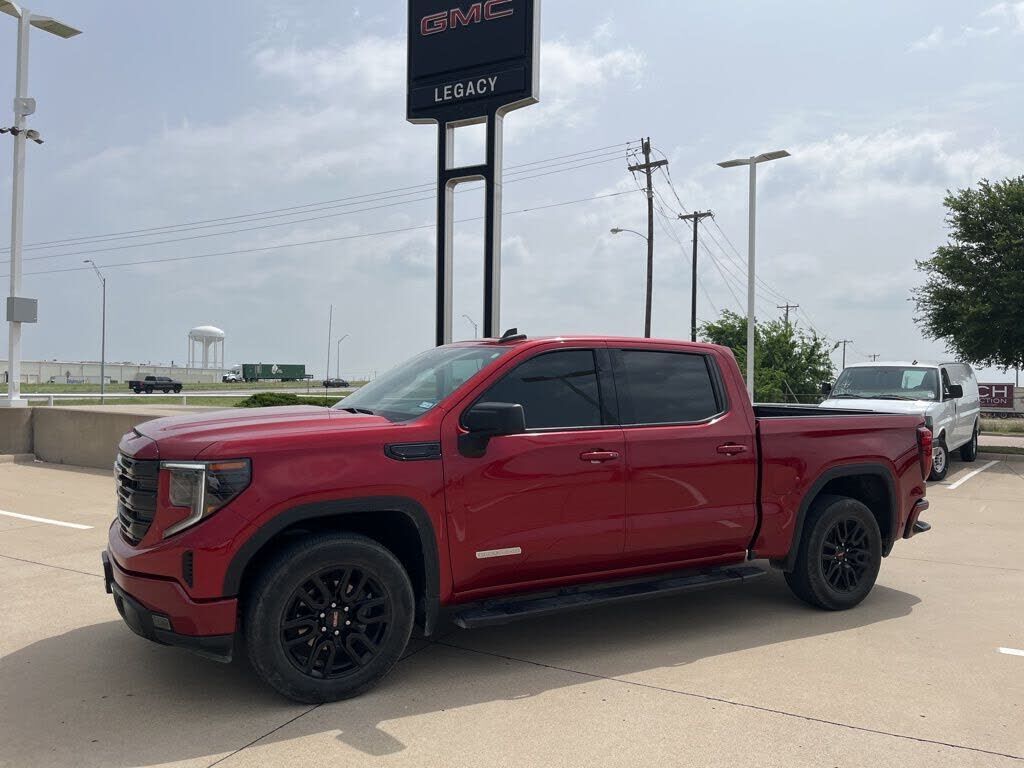 2024 GMC Sierra