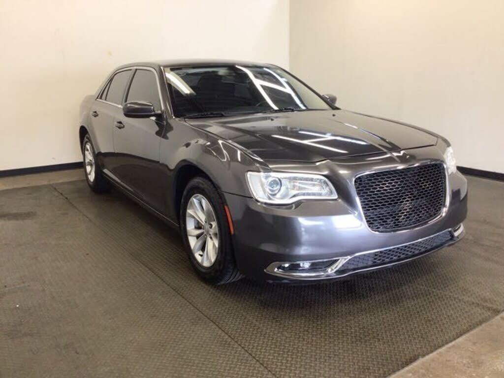 2021 CHRYSLER 300