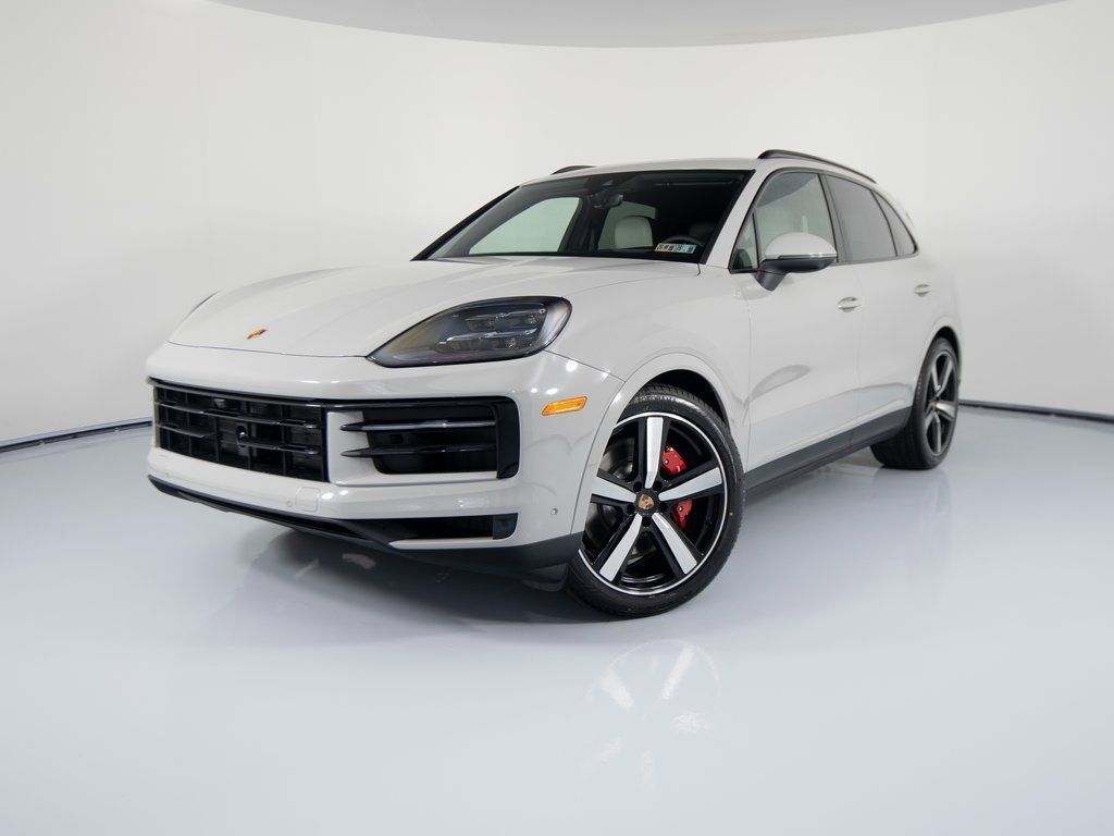 2026 PORSCHE Cayenne