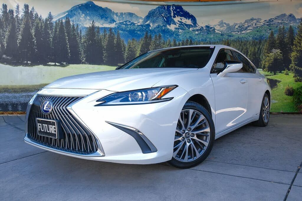 2021 LEXUS ES