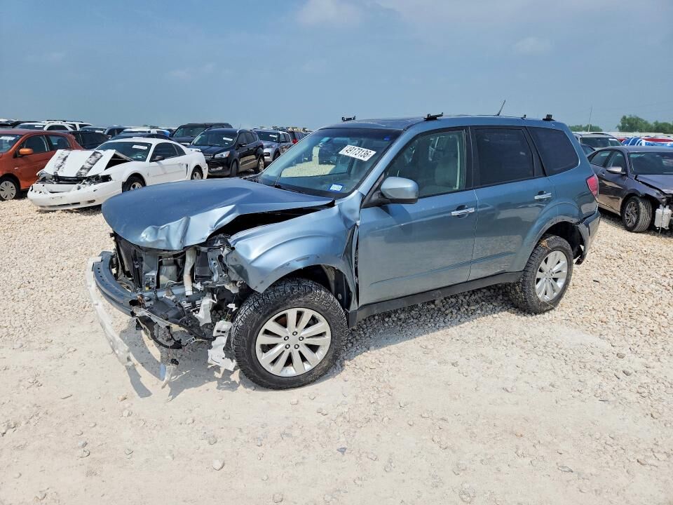 2013 SUBARU Forester