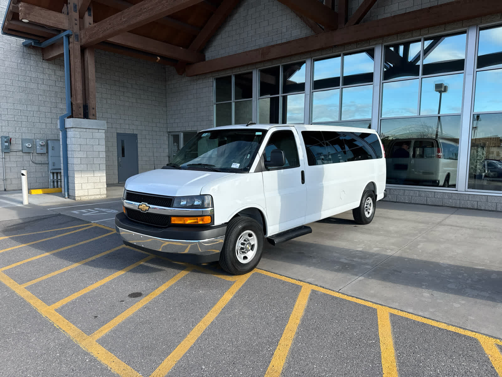 2025 CHEVROLET Express