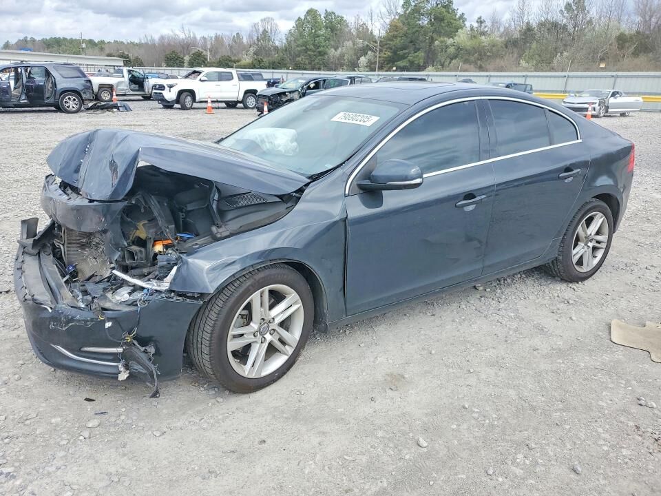 2015 VOLVO S60