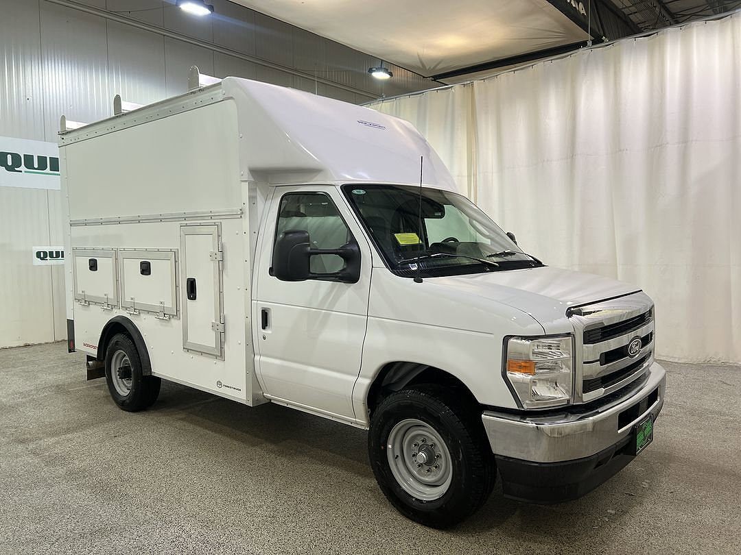 2026 FORD E-350