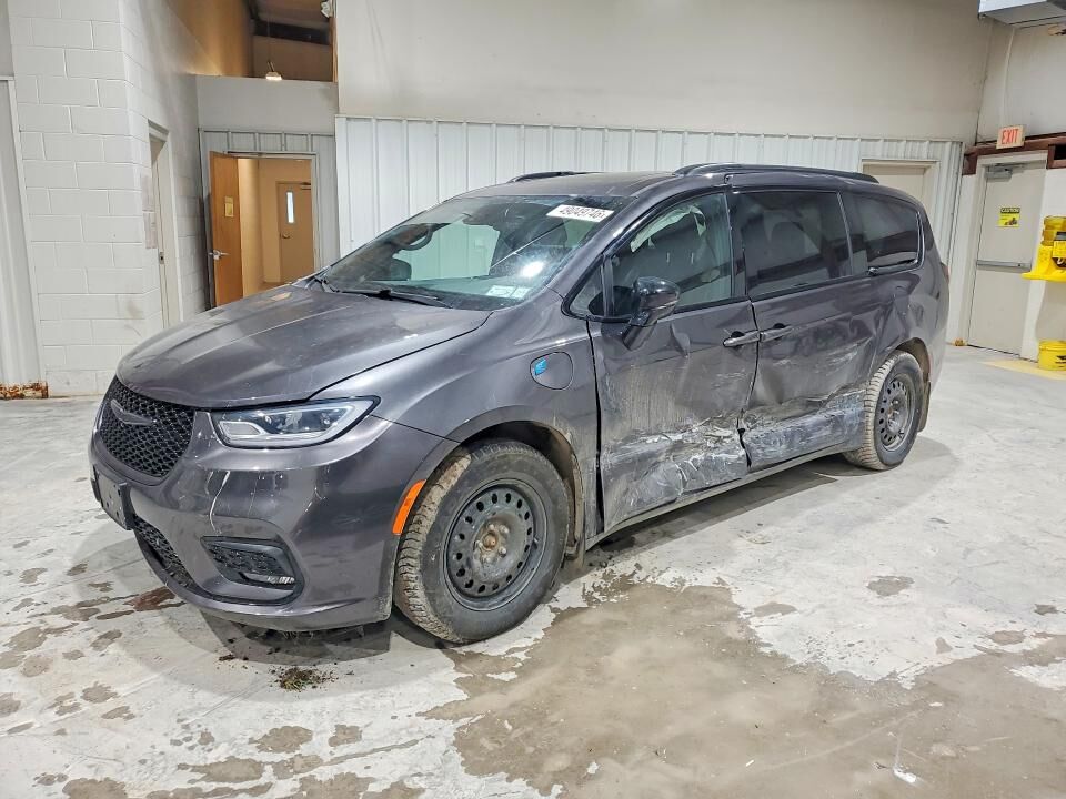 2023 CHRYSLER Pacifica