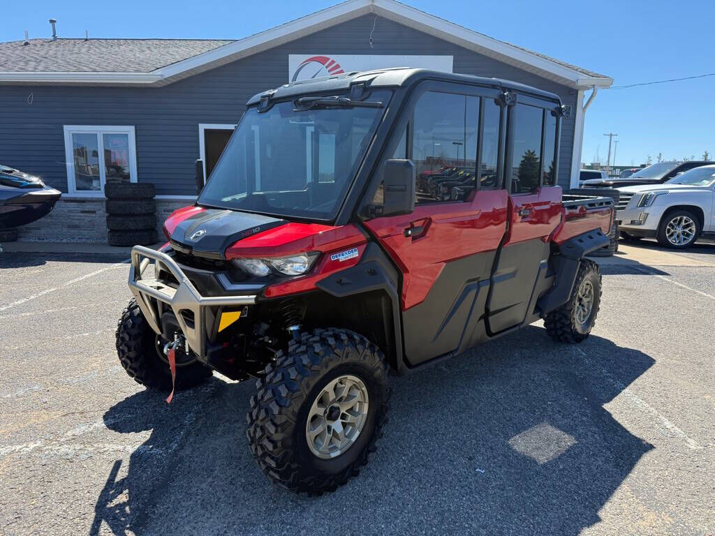 2025 CAN-AM Defender/Traxter