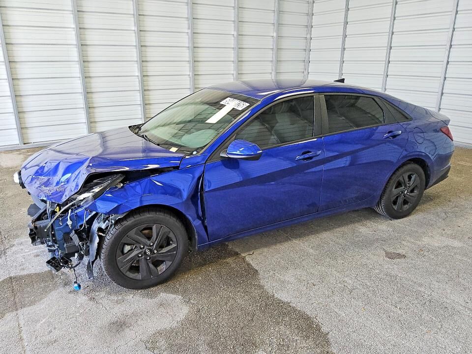 2022 HYUNDAI Elantra