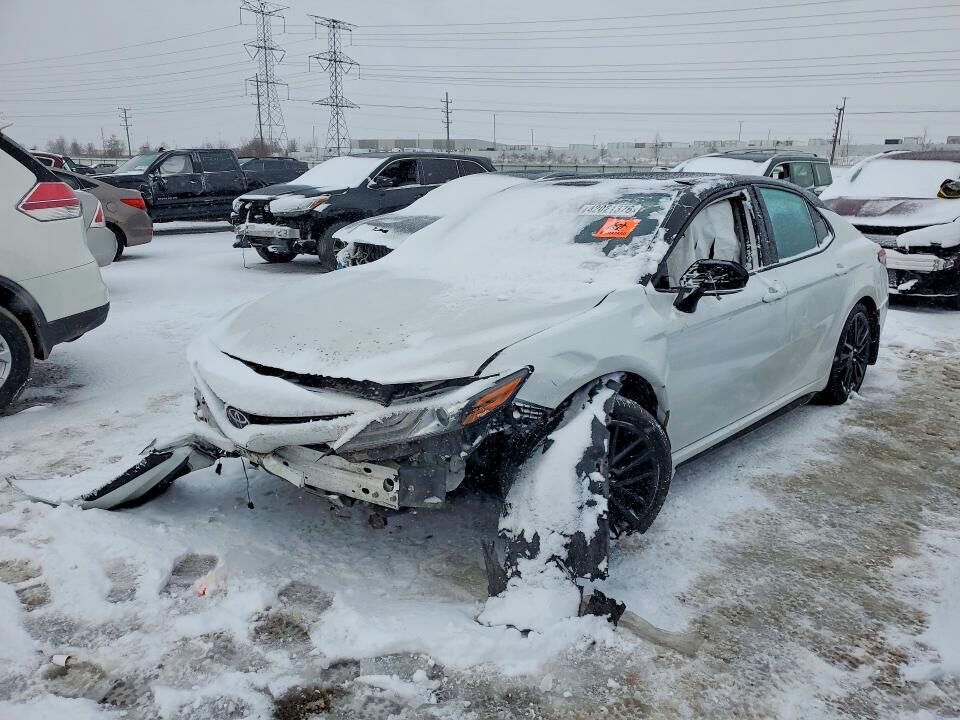 2021 TOYOTA Camry